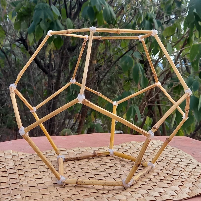 Dodecahedron Bamboo 33cm