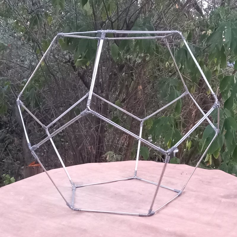Dodecahedron Metal 63cm