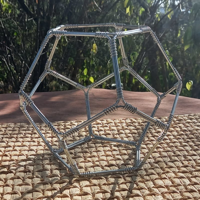 Dodecahedron Metal 20.5cm